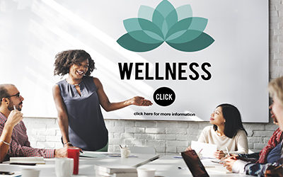Wellness-coach-speaking-to-office